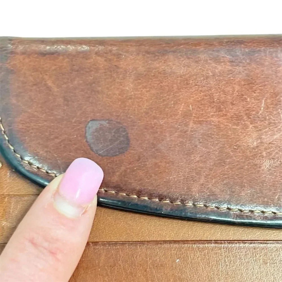 Vintage Coach Women’s Brown Leather Wallet - Luxury Logo Zipper Design - Picture 5 of 11